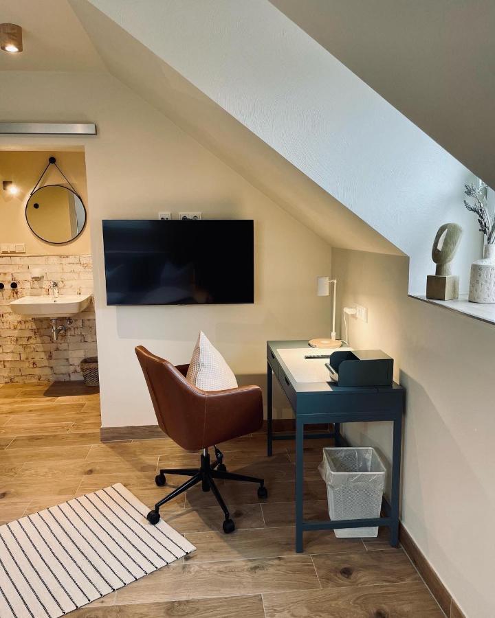 Hotel-Bistro-Europa Merchweiler Экстерьер фото